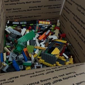 6 lbs LEGO boy bricks lot